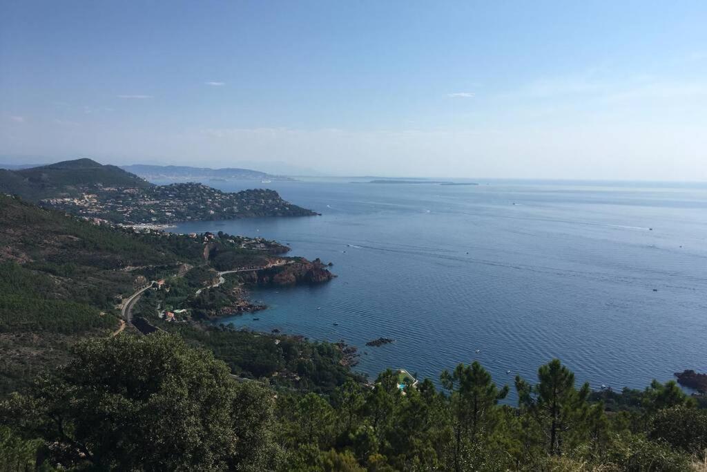 "Les Alizes" Cote Piscine Proche Bord De Mer Сен-Рафаэль Экстерьер фото