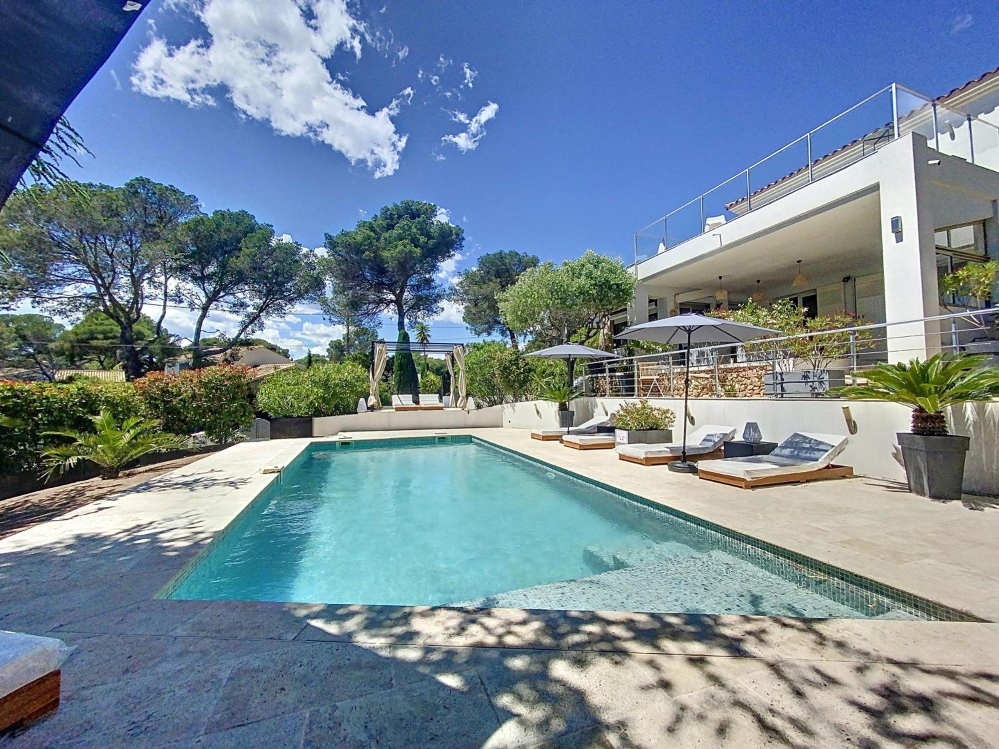 "Les Alizes" Cote Piscine Proche Bord De Mer Сен-Рафаэль Экстерьер фото
